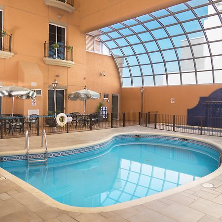 Holiday Inn Express Silao-Aeropuerto Bajio By Ihg Bagian luar foto