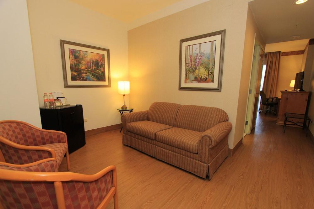 Holiday Inn Express Silao-Aeropuerto Bajio By Ihg Bagian luar foto