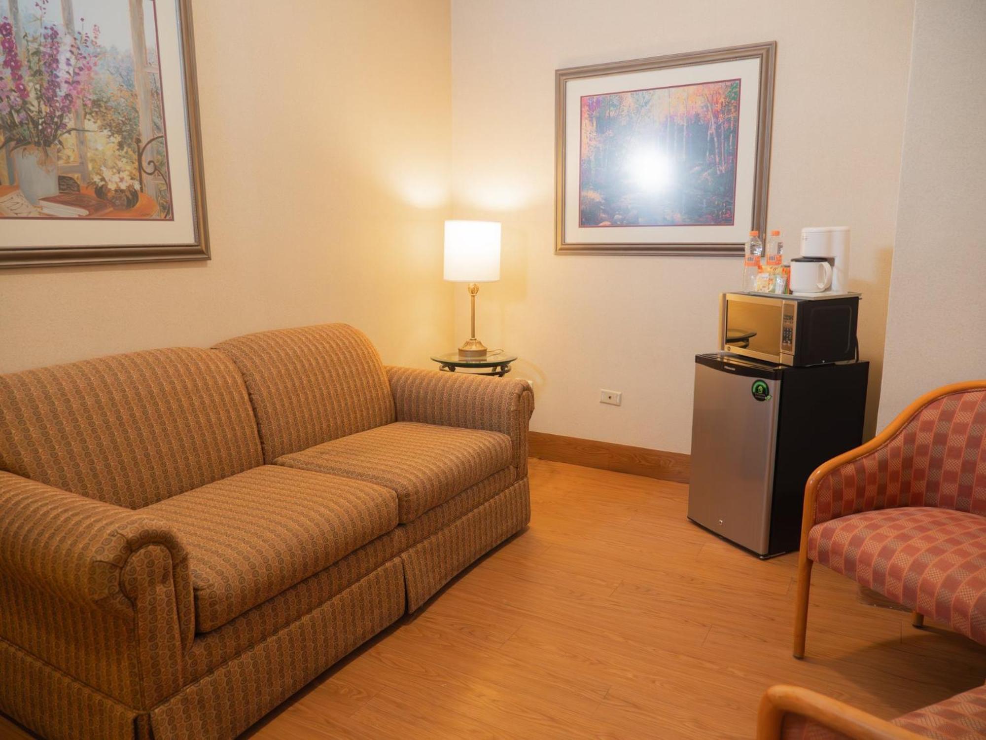 Holiday Inn Express Silao-Aeropuerto Bajio By Ihg Bagian luar foto