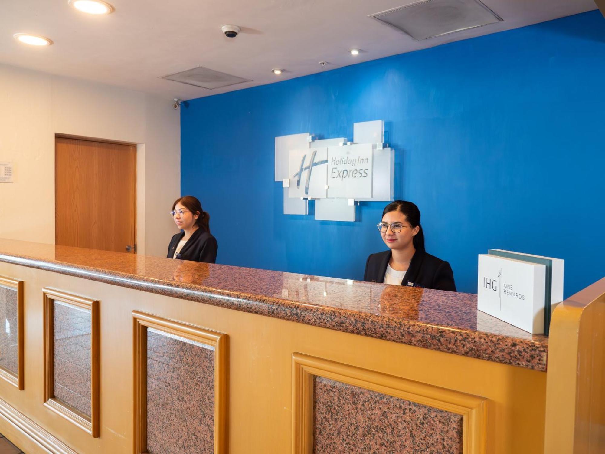 Holiday Inn Express Silao-Aeropuerto Bajio By Ihg Bagian luar foto