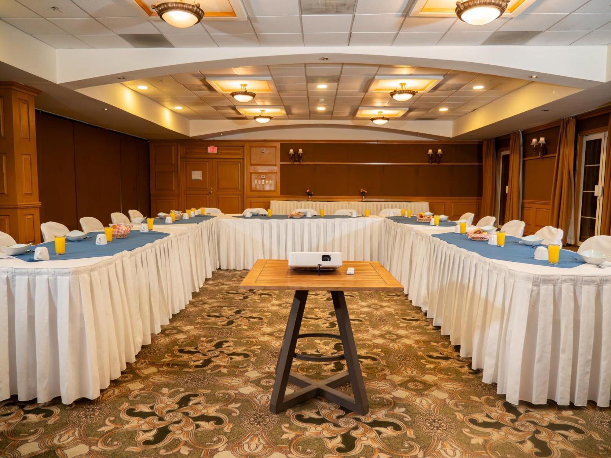 Holiday Inn Express Silao-Aeropuerto Bajio By Ihg Bagian luar foto