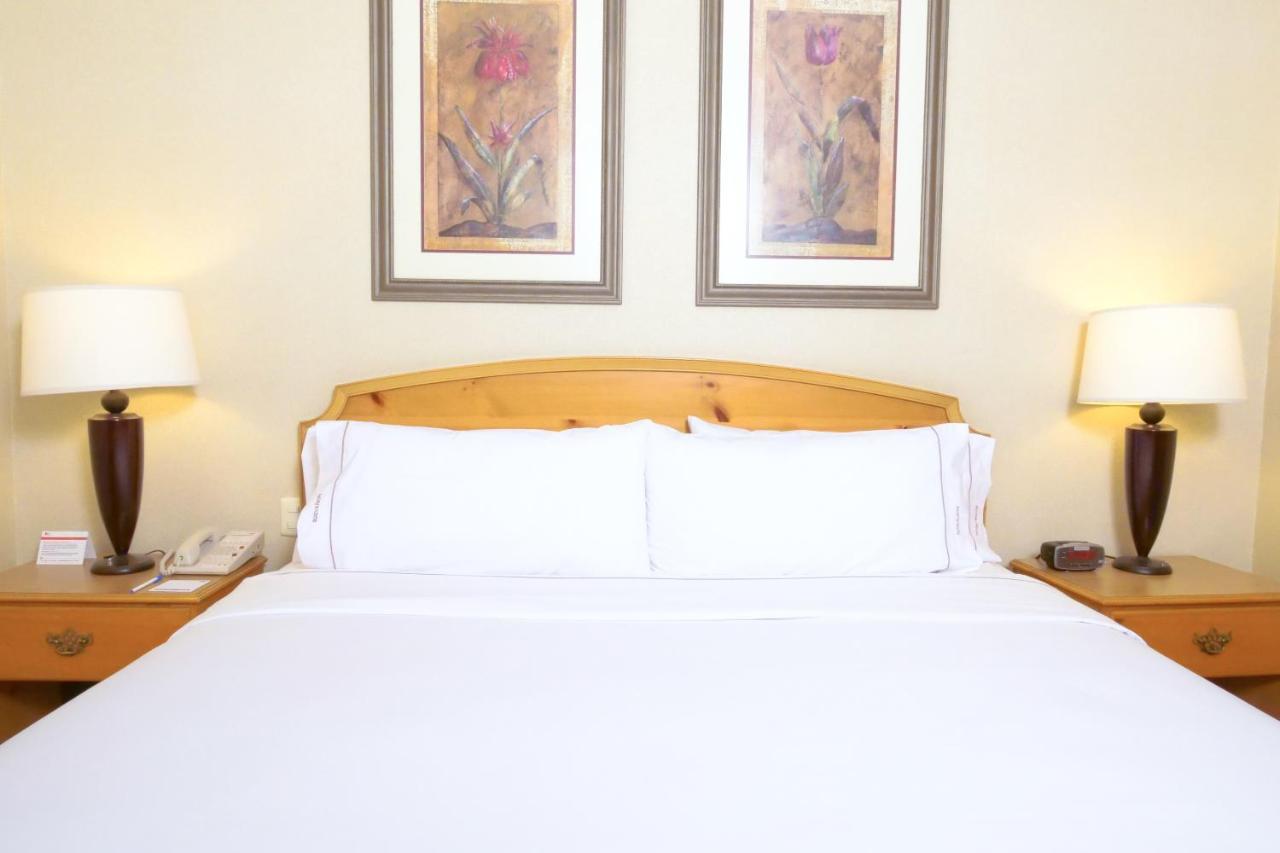 Holiday Inn Express Silao-Aeropuerto Bajio By Ihg Bagian luar foto